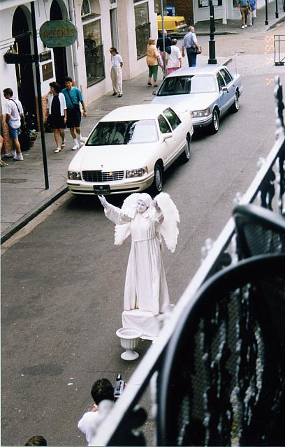 Image 044