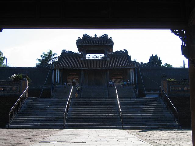 Vietnam 221