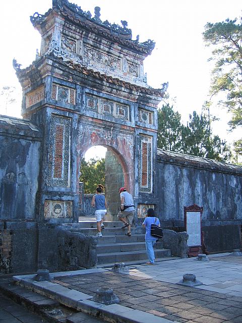 Vietnam 245