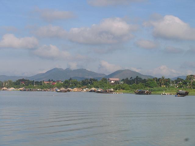 Vietnam 385