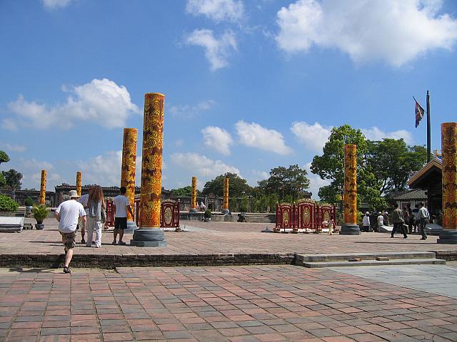 Vietnam 422